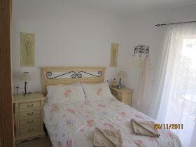 CASA, BEDROOM YELLOW (3).JPG